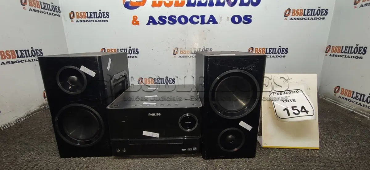 LOTE 154 - 01 MICRO SYSTEM MODELO MCM300 COM 02 CAIXAS MARCA PHILIPS. (NO ESTADO) ATENÇÃO! FAZER A VISITAÇÃO ANTES DE ARREMATAR, NÃO SABEMOS SE FUNCIONA, LEILÃO NÃO TEM GARANTIA E NEM DEVOLUÇÃO, SUJEITO A POSSÍVEIS AVARIAS VISÍVEIS/OCULTAS E/OU AUSÊNCIA DE COMPONENTES.