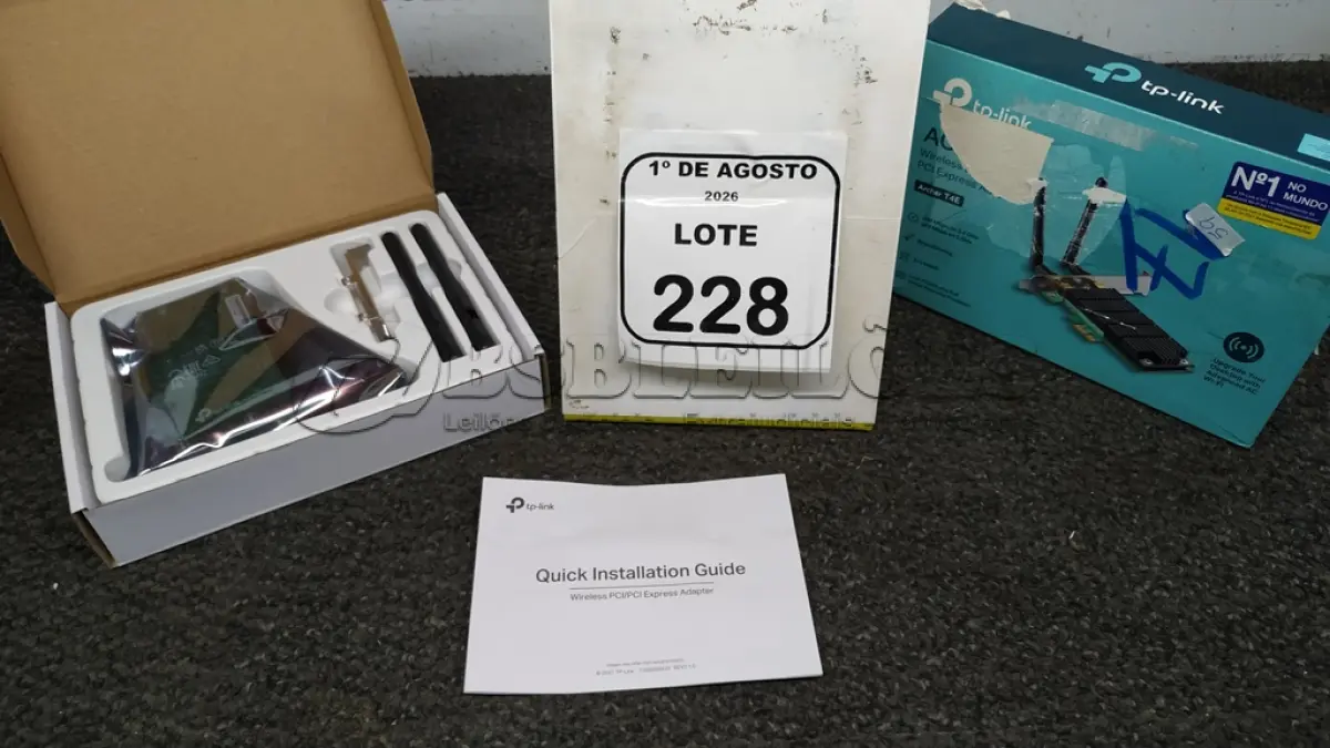 LOTE 228 - 01 ROTEADOR MODELO AC1200 MARCA TD-LINK. (NO ESTADO) ATENÇÃO! FAZER A VISITAÇÃO ANTES DE ARREMATAR, NÃO SABEMOS SE FUNCIONA, LEILÃO NÃO TEM GARANTIA E NEM DEVOLUÇÃO, SUJEITO A POSSÍVEIS AVARIAS VISÍVEIS/OCULTAS E/OU AUSÊNCIA DE COMPONENTES.