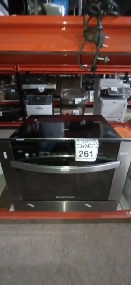 LOTE 261 - 01 LAVA LOUÇA 220V MARCA BRASTEMP. (NO ESTADO) ATENÇÃO! FAZER A VISITAÇÃO ANTES DE ARREMATAR, NÃO SABEMOS SE FUNCIONA, LEILÃO NÃO TEM GARANTIA E NEM DEVOLUÇÃO, SUJEITO A POSSÍVEIS AVARIAS VISÍVEIS/OCULTAS E/OU AUSÊNCIA DE COMPONENTES.
