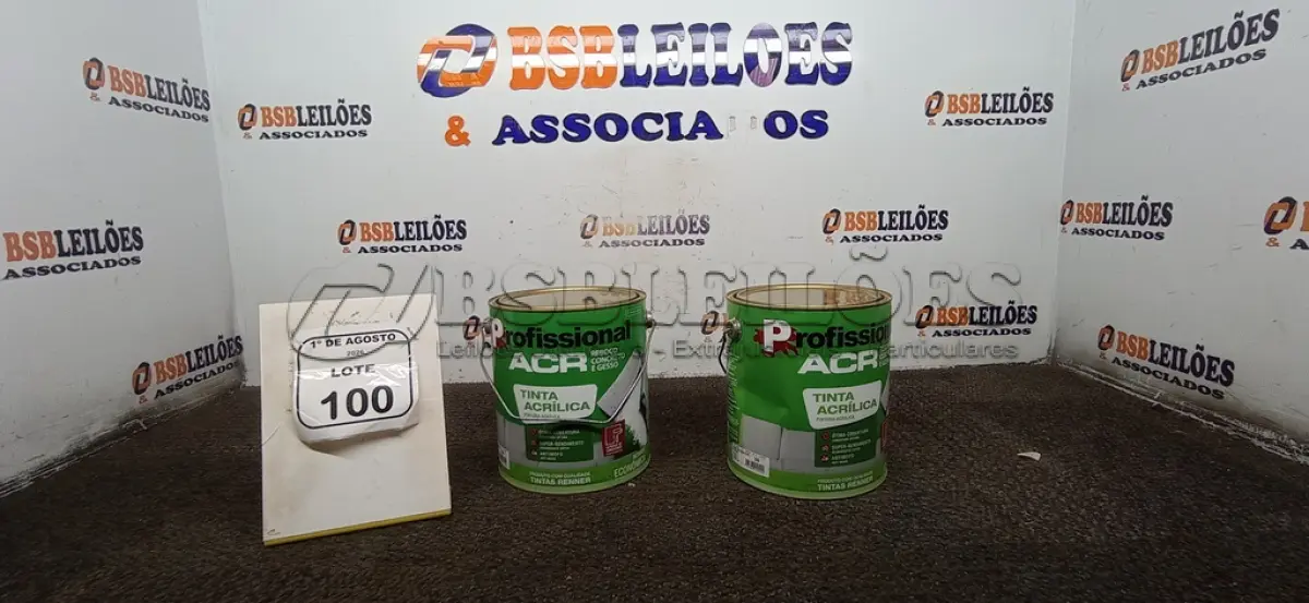 LOTE 100 - 02 LATAS DE TINTA ACRÍLICA DE 3,6L NA COR LUAR DO SERTÃO FOSCO MARCA PROFISSIONAL ACR. (NO ESTADO) ATENÇÃO! FAZER A VISITAÇÃO ANTES DE ARREMATAR, NÃO SABEMOS SE FUNCIONA, LEILÃO NÃO TEM GARANTIA E NEM DEVOLUÇÃO, SUJEITO A POSSÍVEIS AVARIAS VISÍVEIS/OCULTAS E/OU AUSÊNCIA DE COMPONENTES.