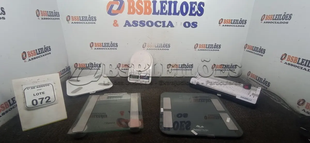 LOTE 072 - 01 LAMINADORA A4 E 04 BALANÇAS DE MARCAS E MODELOS DIVERSOS. (NO ESTADO) ATENÇÃO! FAZER A VISITAÇÃO ANTES DE ARREMATAR, NÃO SABEMOS SE FUNCIONA, LEILÃO NÃO TEM GARANTIA E NEM DEVOLUÇÃO, SUJEITO A POSSÍVEIS AVARIAS VISÍVEIS/OCULTAS E/OU AUSÊNCIA DE COMPONENTES.