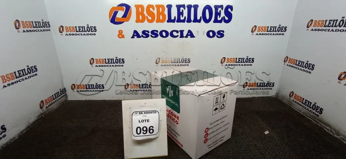 LOTE 096 - 01 CAIXA COM 24 SILICONES ACÉTICO INCOLOR DE 240G CADA MARCA MONUMENTAL. (NO ESTADO) ATENÇÃO! FAZER A VISITAÇÃO ANTES DE ARREMATAR, NÃO SABEMOS SE FUNCIONA, LEILÃO NÃO TEM GARANTIA E NEM DEVOLUÇÃO, SUJEITO A POSSÍVEIS AVARIAS VISÍVEIS/OCULTAS E/OU AUSÊNCIA DE COMPONENTES.