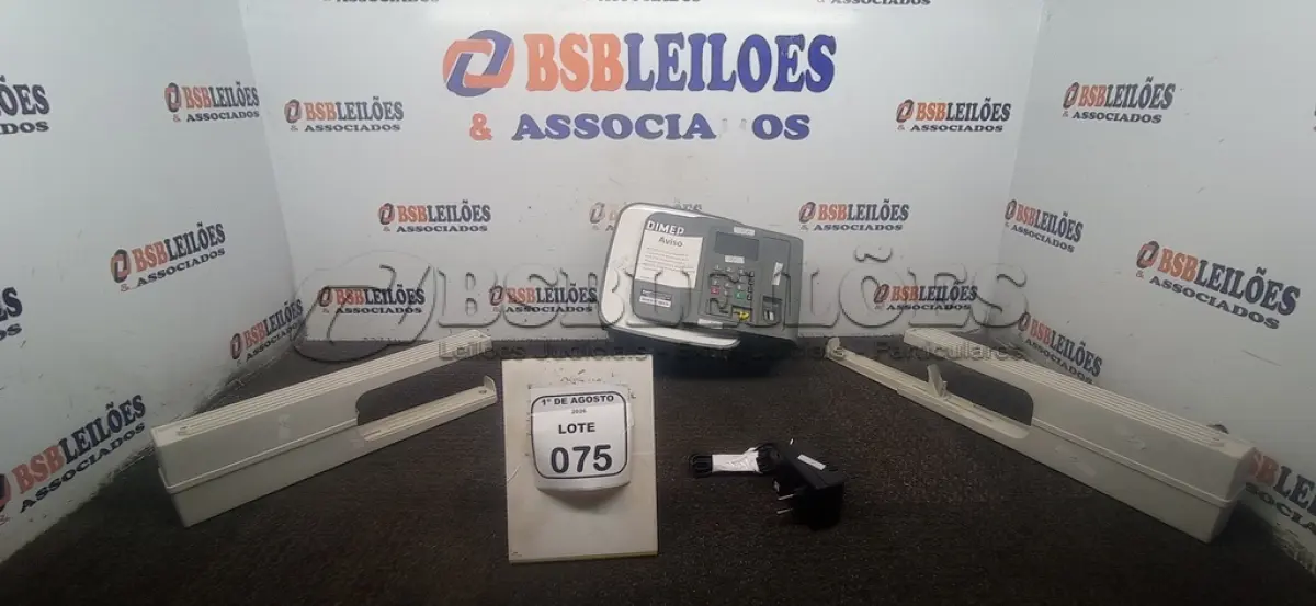 LOTE 075 - 01 RELÓGIO DE PONTO MARCA DIMEP E 02 SUPORTES DE GAVETA. (NO ESTADO) ATENÇÃO! FAZER A VISITAÇÃO ANTES DE ARREMATAR, NÃO SABEMOS SE FUNCIONA, LEILÃO NÃO TEM GARANTIA E NEM DEVOLUÇÃO, SUJEITO A POSSÍVEIS AVARIAS VISÍVEIS/OCULTAS E/OU AUSÊNCIA DE COMPONENTES.
