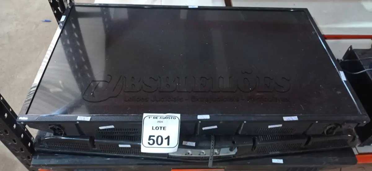 LOTE 501 - 03 TVS DE TAMANHOS E MARCAS DIVERSAS PARA RETIRADA DE PEÇAS. (NO ESTADO) ATENÇÃO! FAZER A VISITAÇÃO ANTES DE ARREMATAR, NÃO SABEMOS SE FUNCIONA, LEILÃO NÃO TEM GARANTIA E NEM DEVOLUÇÃO, SUJEITO A POSSÍVEIS AVARIAS VISÍVEIS/OCULTAS E/OU AUSÊNCIA DE COMPONENTES.