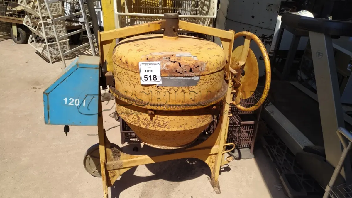 LOTE 518 - 01 BETONEIRA 120L COM AVARIA. (NO ESTADO) ATENÇÃO! FAZER A VISITAÇÃO ANTES DE ARREMATAR, NÃO SABEMOS SE FUNCIONA, LEILÃO NÃO TEM GARANTIA E NEM DEVOLUÇÃO, SUJEITO A POSSÍVEIS AVARIAS VISÍVEIS/OCULTAS E/OU AUSÊNCIA DE COMPONENTES.