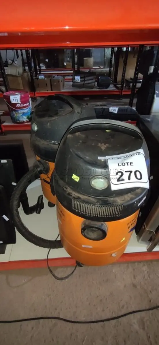LOTE 270 - 02 ASPIRADORES INDUSTRIAIS MODELO GT3000. (NO ESTADO) ATENÇÃO! FAZER A VISITAÇÃO ANTES DE ARREMATAR, NÃO SABEMOS SE FUNCIONA, LEILÃO NÃO TEM GARANTIA E NEM DEVOLUÇÃO, SUJEITO A POSSÍVEIS AVARIAS VISÍVEIS/OCULTAS E/OU AUSÊNCIA DE COMPONENTES.
