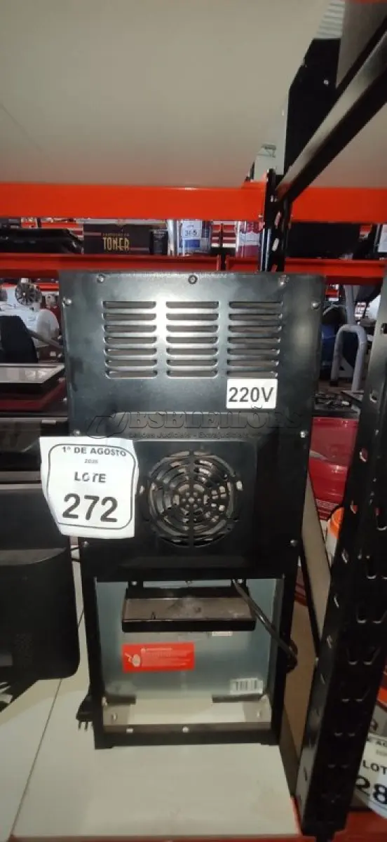 LOTE 272 - 01 ADEGA DE VINHOS MODELO PH12E 220V MARCA PHILCO. (NO ESTADO) ATENÇÃO! FAZER A VISITAÇÃO ANTES DE ARREMATAR, NÃO SABEMOS SE FUNCIONA, LEILÃO NÃO TEM GARANTIA E NEM DEVOLUÇÃO, SUJEITO A POSSÍVEIS AVARIAS VISÍVEIS/OCULTAS E/OU AUSÊNCIA DE COMPONENTES.