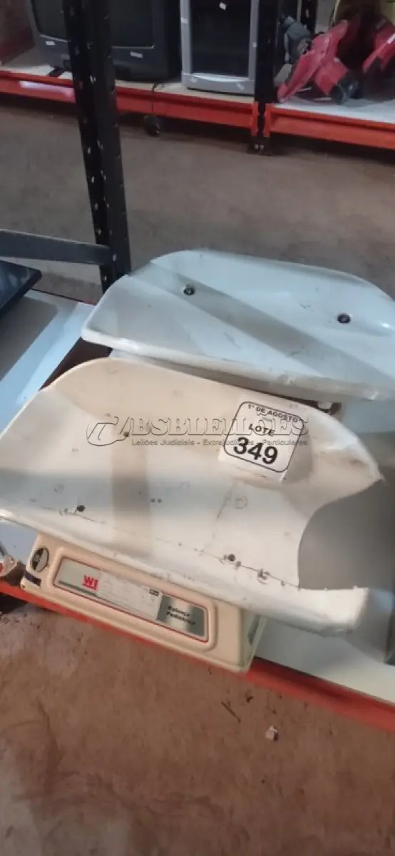 LOTE 349 - 02 BALANÇAS PEDIÁTRICAS. (NO ESTADO) ATENÇÃO! FAZER A VISITAÇÃO ANTES DE ARREMATAR, NÃO SABEMOS SE FUNCIONA, LEILÃO NÃO TEM GARANTIA E NEM DEVOLUÇÃO, SUJEITO A POSSÍVEIS AVARIAS VISÍVEIS/OCULTAS E/OU AUSÊNCIA DE COMPONENTES.