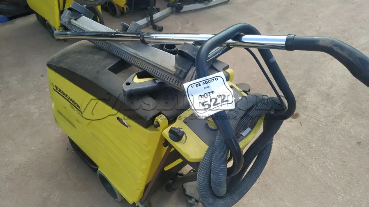 LOTE 522 - 01 MÁQUINA DE LAVAR PISO INDUSTRIAL MODELO BD 530 MARCA KARCHER. (NO ESTADO) ATENÇÃO! FAZER A VISITAÇÃO ANTES DE ARREMATAR, NÃO SABEMOS SE FUNCIONA, LEILÃO NÃO TEM GARANTIA E NEM DEVOLUÇÃO, SUJEITO A POSSÍVEIS AVARIAS VISÍVEIS/OCULTAS E/OU AUSÊNCIA DE COMPONENTES.