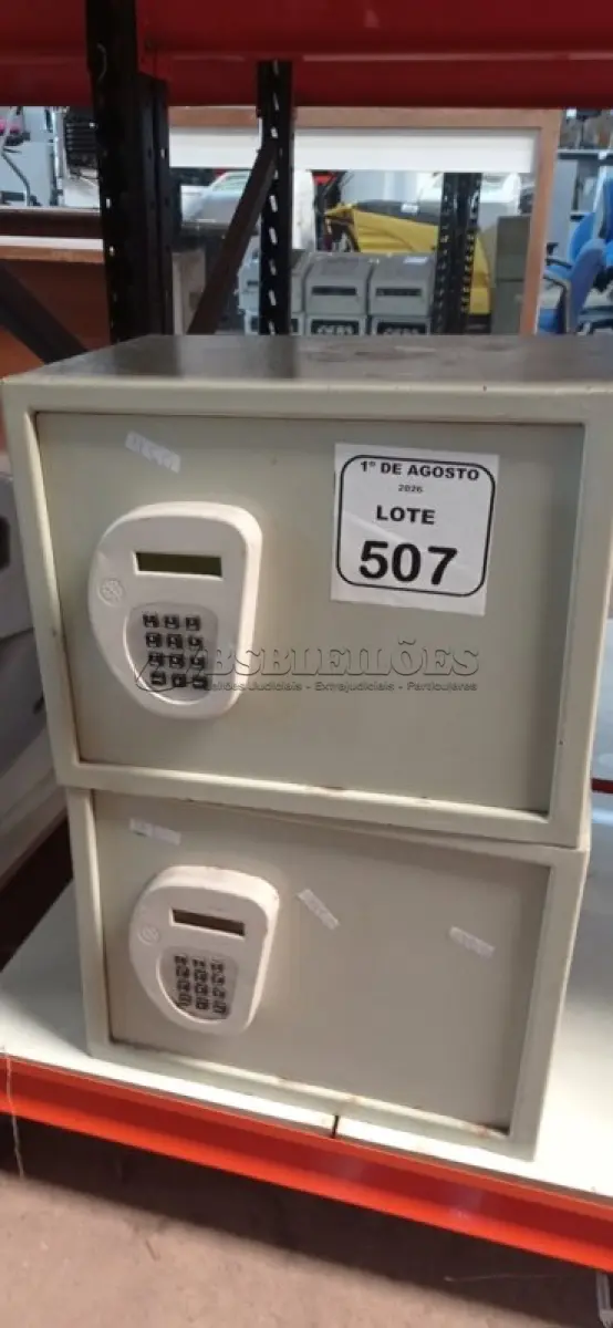 LOTE 507 - 02 COFRES DIGITAIS. (NO ESTADO) ATENÇÃO! FAZER A VISITAÇÃO ANTES DE ARREMATAR, NÃO SABEMOS SE FUNCIONA, LEILÃO NÃO TEM GARANTIA E NEM DEVOLUÇÃO, SUJEITO A POSSÍVEIS AVARIAS VISÍVEIS/OCULTAS E/OU AUSÊNCIA DE COMPONENTES.