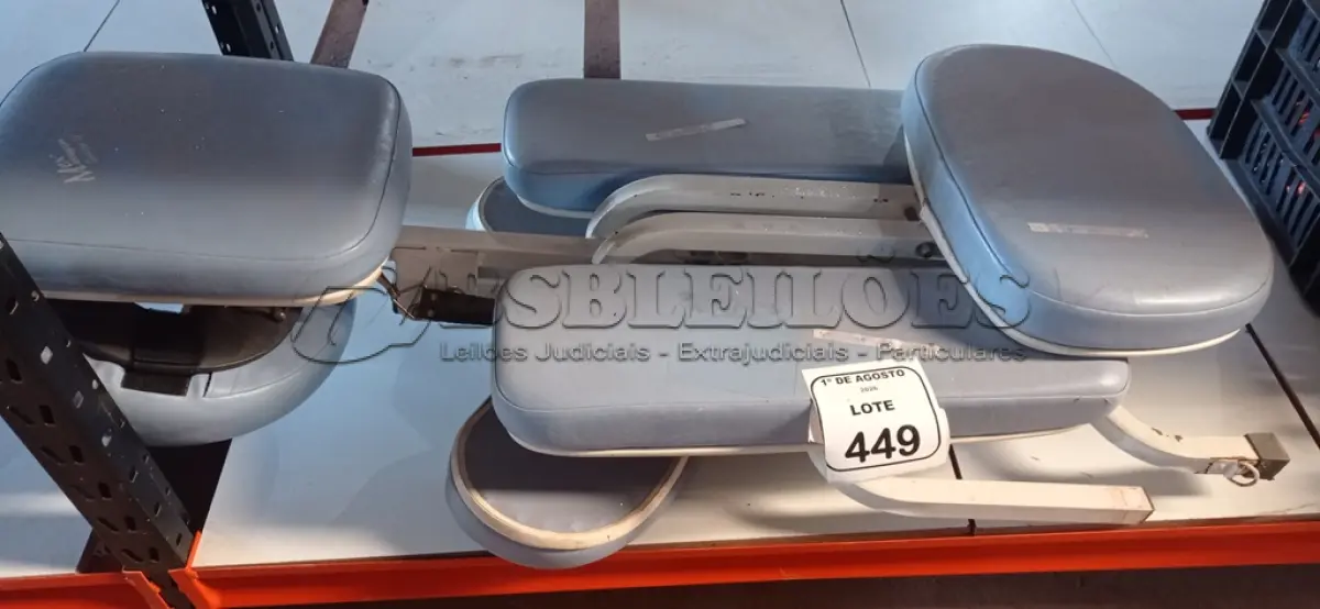 LOTE 449 - 01 CADEIRA DE QUICK MASSAGEM PORTÁTIL MARCA MEX. (NO ESTADO) ATENÇÃO! FAZER A VISITAÇÃO ANTES DE ARREMATAR, NÃO SABEMOS SE FUNCIONA, LEILÃO NÃO TEM GARANTIA E NEM DEVOLUÇÃO, SUJEITO A POSSÍVEIS AVARIAS VISÍVEIS/OCULTAS E/OU AUSÊNCIA DE COMPONENTES.