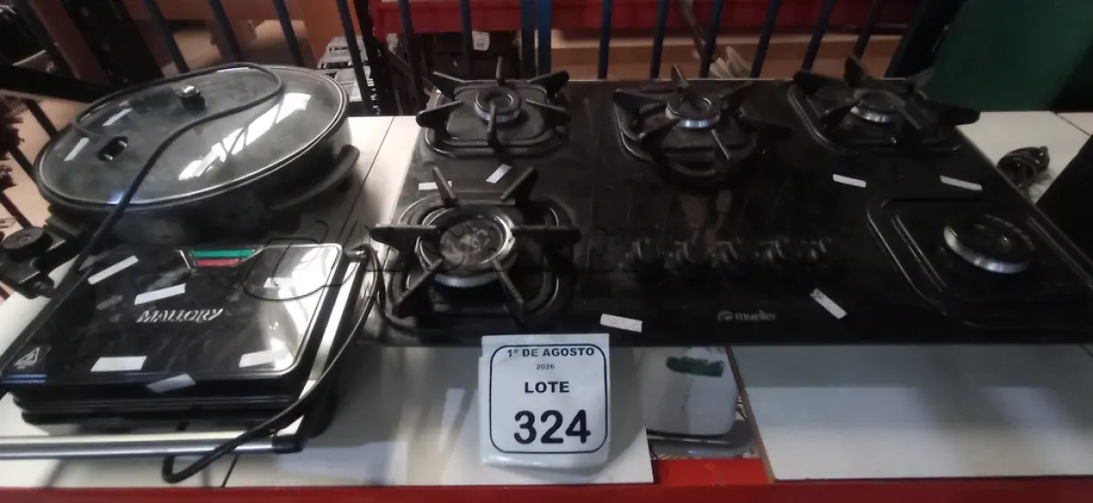 LOTE 324 - 01 FOGÃO TIPO COKTOP 05 BOCAS MARCA MUELLER, 01 FORMA DE PIZZA ELÉTRICA E 01 SANDUICHEIRA GRILL. (NO ESTADO) ATENÇÃO! FAZER A VISITAÇÃO ANTES DE ARREMATAR, NÃO SABEMOS SE FUNCIONA, LEILÃO NÃO TEM GARANTIA E NEM DEVOLUÇÃO, SUJEITO A POSSÍVEIS AVARIAS VISÍVEIS/OCULTAS E/OU AUSÊNCIA DE COMPONENTES.