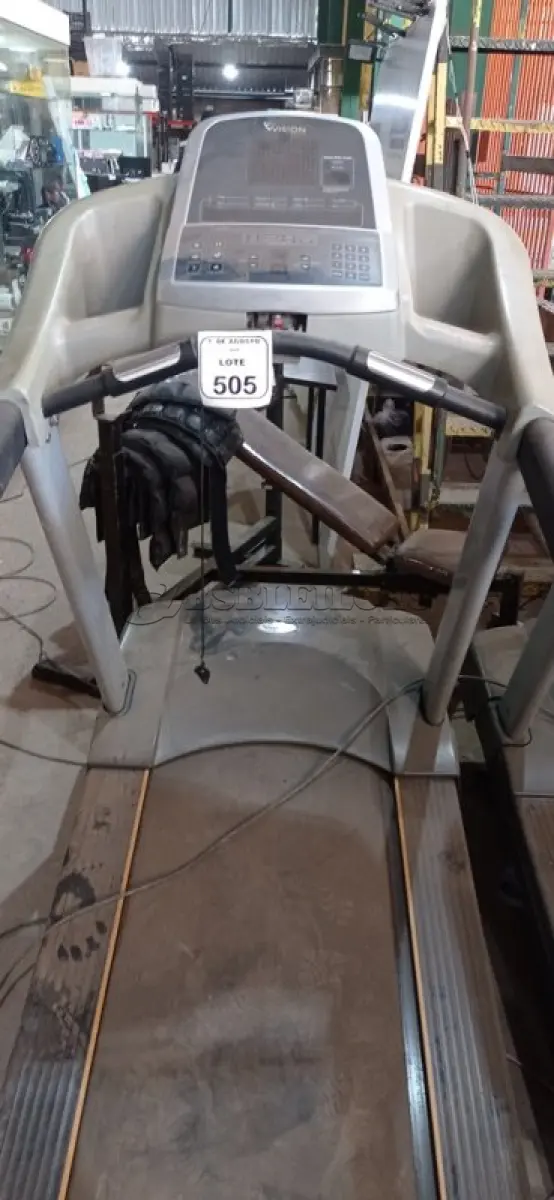 LOTE 505 - 01 ESTEIRA ERGOMÉTRICA MODELO T60 220V MARCA VISION. (NO ESTADO) ATENÇÃO! FAZER A VISITAÇÃO ANTES DE ARREMATAR, NÃO SABEMOS SE FUNCIONA, LEILÃO NÃO TEM GARANTIA E NEM DEVOLUÇÃO, SUJEITO A POSSÍVEIS AVARIAS VISÍVEIS/OCULTAS E/OU AUSÊNCIA DE COMPONENTES.