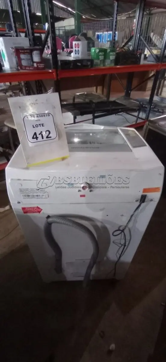 LOTE 412 - 01 MÁQUINA DE LAVAR 7KG 220V MARCA BRASTEMP. (NO ESTADO) ATENÇÃO! FAZER A VISITAÇÃO ANTES DE ARREMATAR, NÃO SABEMOS SE FUNCIONA, LEILÃO NÃO TEM GARANTIA E NEM DEVOLUÇÃO, SUJEITO A POSSÍVEIS AVARIAS VISÍVEIS/OCULTAS E/OU AUSÊNCIA DE COMPONENTES.