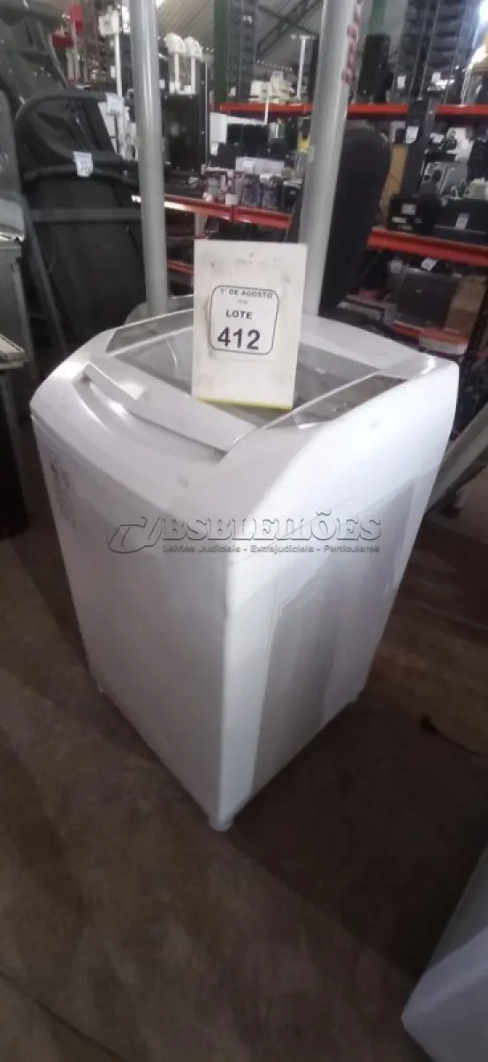 LOTE 412 - 01 MÁQUINA DE LAVAR 7KG 220V MARCA BRASTEMP. (NO ESTADO) ATENÇÃO! FAZER A VISITAÇÃO ANTES DE ARREMATAR, NÃO SABEMOS SE FUNCIONA, LEILÃO NÃO TEM GARANTIA E NEM DEVOLUÇÃO, SUJEITO A POSSÍVEIS AVARIAS VISÍVEIS/OCULTAS E/OU AUSÊNCIA DE COMPONENTES.