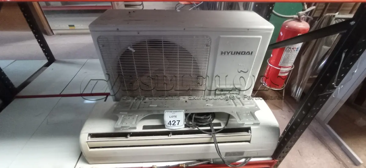 LOTE 427 - 01 AR CONDICIONADO DE 24.000BTU/H MARCA HYNDAY. (NO ESTADO) ATENÇÃO! FAZER A VISITAÇÃO ANTES DE ARREMATAR, NÃO SABEMOS SE FUNCIONA, LEILÃO NÃO TEM GARANTIA E NEM DEVOLUÇÃO, SUJEITO A POSSÍVEIS AVARIAS VISÍVEIS/OCULTAS E/OU AUSÊNCIA DE COMPONENTES.