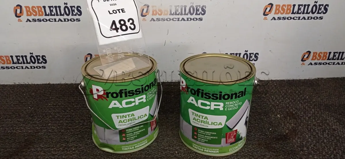 LOTE 483 - 02 LATAS DE TINTA ACRÍLICA DE 3,6L NA COR LUAR DO SERTÃO FOSCO MARCA PROFISSIONAL ACR. (NO ESTADO) ATENÇÃO! FAZER A VISITAÇÃO ANTES DE ARREMATAR, NÃO SABEMOS SE FUNCIONA, LEILÃO NÃO TEM GARANTIA E NEM DEVOLUÇÃO, SUJEITO A POSSÍVEIS AVARIAS VISÍVEIS/OCULTAS E/OU AUSÊNCIA DE COMPONENTES.