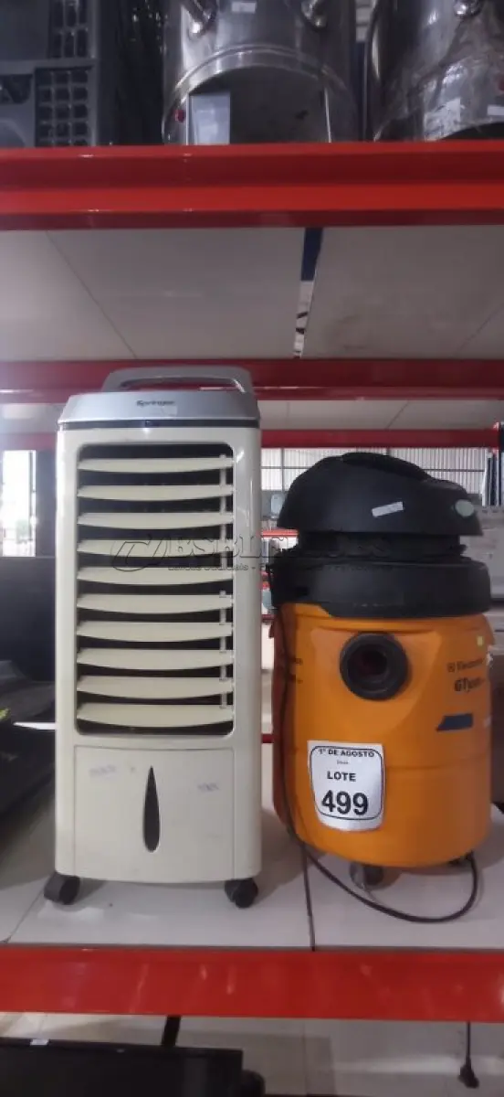 LOTE 499 - 01 ASPIRADOR DE PÓ MODELO GT3000 MARCA ELECTROLUX E 01 CLIMATIZADOR MARCA SPRINGER. (NO ESTADO) ATENÇÃO! FAZER A VISITAÇÃO ANTES DE ARREMATAR, NÃO SABEMOS SE FUNCIONA, LEILÃO NÃO TEM GARANTIA E NEM DEVOLUÇÃO, SUJEITO A POSSÍVEIS AVARIAS VISÍVEIS/OCULTAS E/OU AUSÊNCIA DE COMPONENTES.