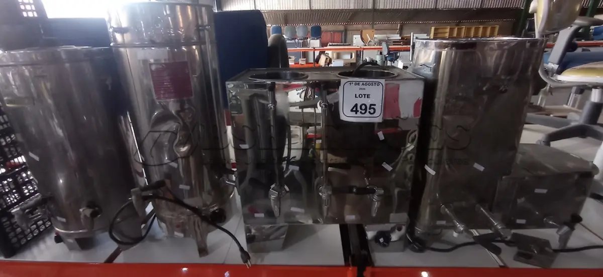 LOTE 495 - 04 CAFETEIRAS INDUSTRIAIS DE MARCAS E MODELOS DIVERSOS. (NO ESTADO) ATENÇÃO! FAZER A VISITAÇÃO ANTES DE ARREMATAR, NÃO SABEMOS SE FUNCIONA, LEILÃO NÃO TEM GARANTIA E NEM DEVOLUÇÃO, SUJEITO A POSSÍVEIS AVARIAS VISÍVEIS/OCULTAS E/OU AUSÊNCIA DE COMPONENTES.