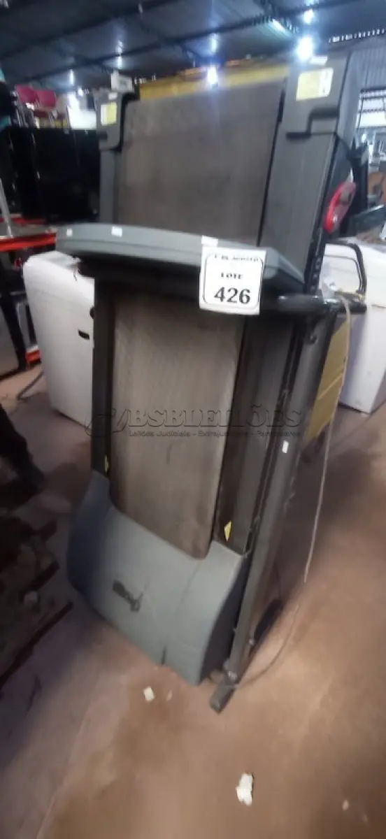 LOTE 426 - 01 ESTEIRA ERGOMÉTRICA MODELO DR2110 MARA DREAMFIT. (NO ESTADO) ATENÇÃO! FAZER A VISITAÇÃO ANTES DE ARREMATAR, NÃO SABEMOS SE FUNCIONA, LEILÃO NÃO TEM GARANTIA E NEM DEVOLUÇÃO, SUJEITO A POSSÍVEIS AVARIAS VISÍVEIS/OCULTAS E/OU AUSÊNCIA DE COMPONENTES.