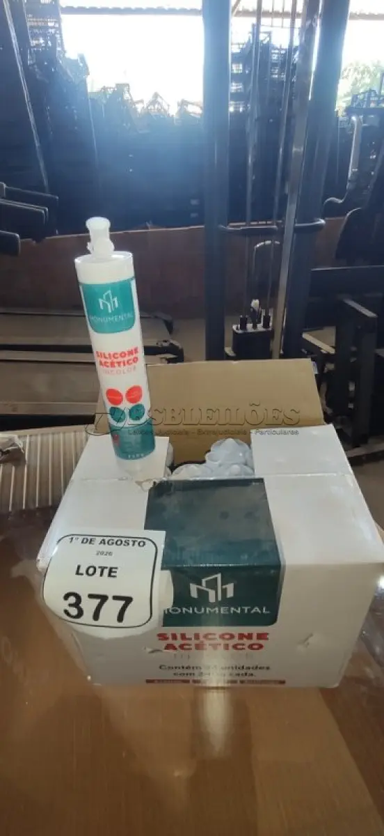 LOTE 377 - 01 CAIXA COM 24 SILICONES ACÉTICO INCOLOR DE 240G CADA MARCA MONUMENTAL. (NO ESTADO) ATENÇÃO! FAZER A VISITAÇÃO ANTES DE ARREMATAR, NÃO SABEMOS SE FUNCIONA, LEILÃO NÃO TEM GARANTIA E NEM DEVOLUÇÃO, SUJEITO A POSSÍVEIS AVARIAS VISÍVEIS/OCULTAS E/OU AUSÊNCIA DE COMPONENTES.