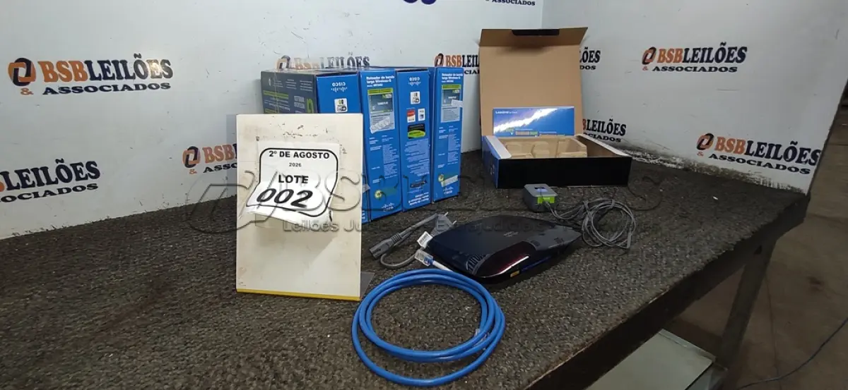 LOTE 002 - 05 ROUTERS DE BANDA LARGA MARCA CISCO. (NO ESTADO) ATENÇÃO! FAZER A VISITAÇÃO ANTES DE ARREMATAR, NÃO SABEMOS SE FUNCIONA, LEILÃO NÃO TEM GARANTIA E NEM DEVOLUÇÃO, SUJEITO A POSSÍVEIS AVARIAS VISÍVEIS/OCULTAS E/OU AUSÊNCIA DE COMPONENTES.