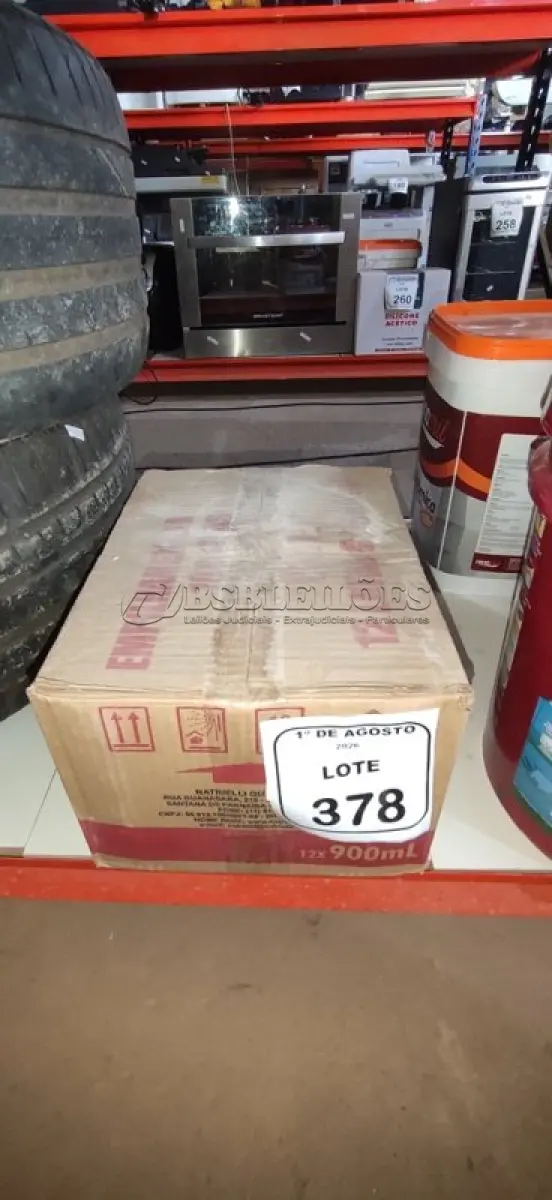 LOTE 378 - 01 CAIXA COM 12 REMOVEDORES DE TINTAS E TEXTURAS DE 900ML CADA. (NO ESTADO) ATENÇÃO! FAZER A VISITAÇÃO ANTES DE ARREMATAR, NÃO SABEMOS SE FUNCIONA, LEILÃO NÃO TEM GARANTIA E NEM DEVOLUÇÃO, SUJEITO A POSSÍVEIS AVARIAS VISÍVEIS/OCULTAS E/OU AUSÊNCIA DE COMPONENTES.