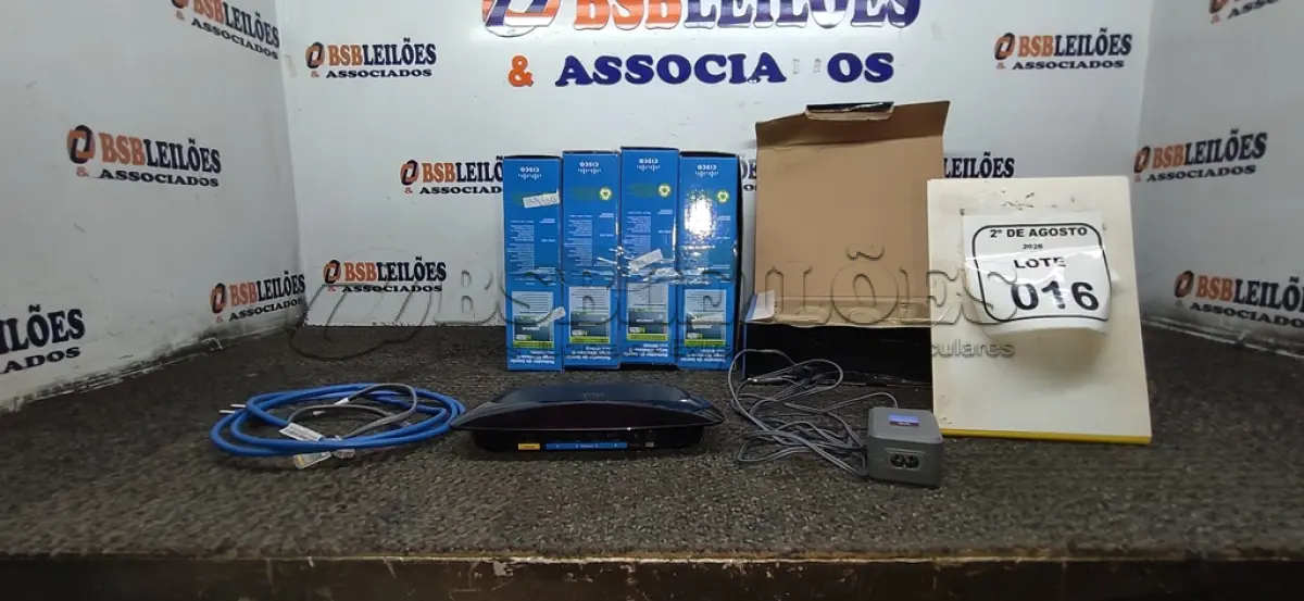 LOTE 016 - 05 ROUTERS DE BANDA LARGA MARCA CISCO. (NO ESTADO) ATENÇÃO! FAZER A VISITAÇÃO ANTES DE ARREMATAR, NÃO SABEMOS SE FUNCIONA, LEILÃO NÃO TEM GARANTIA E NEM DEVOLUÇÃO, SUJEITO A POSSÍVEIS AVARIAS VISÍVEIS/OCULTAS E/OU AUSÊNCIA DE COMPONENTES.