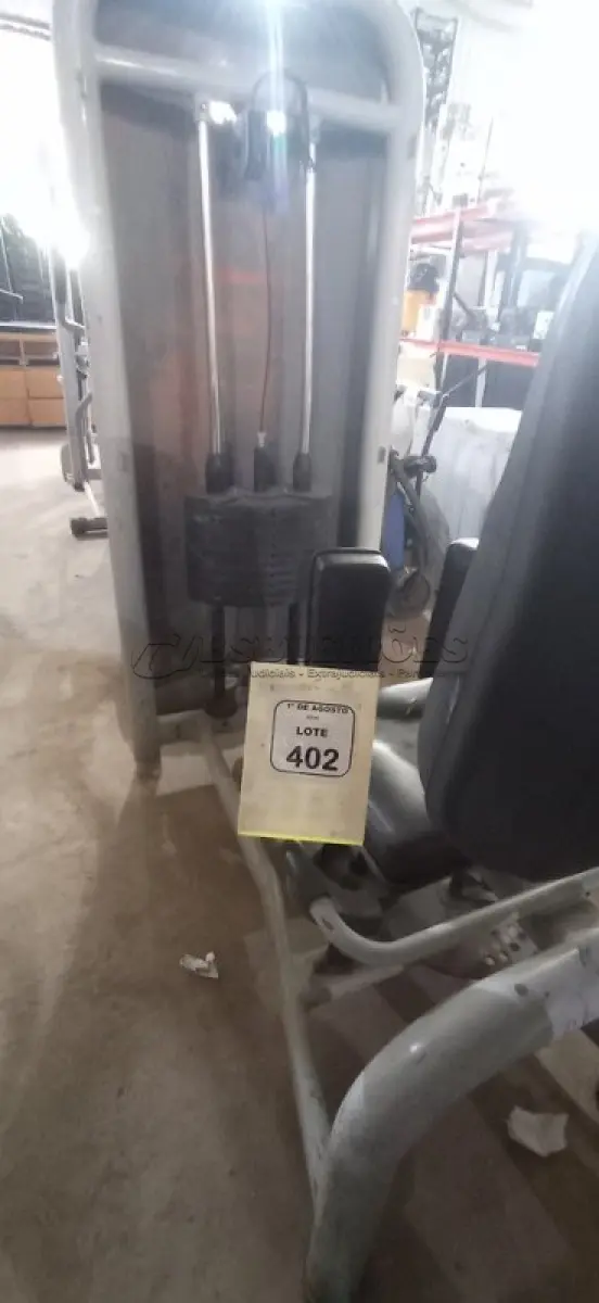 LOTE 402 - 01 MÁQUINA ADUTORA E ABDUTORA. (NO ESTADO) ATENÇÃO! FAZER A VISITAÇÃO ANTES DE ARREMATAR, NÃO SABEMOS SE FUNCIONA, LEILÃO NÃO TEM GARANTIA E NEM DEVOLUÇÃO, SUJEITO A POSSÍVEIS AVARIAS VISÍVEIS/OCULTAS E/OU AUSÊNCIA DE COMPONENTES.