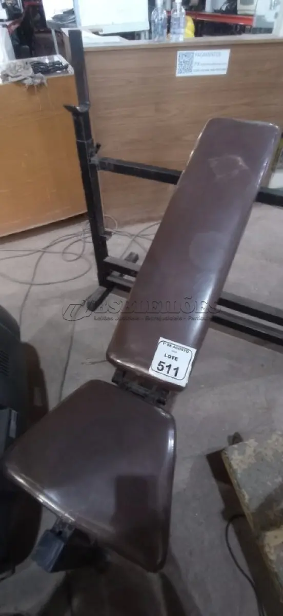 LOTE 511 - 01 BANCO DE SUPINO INCLINADO. (NO ESTADO) ATENÇÃO! FAZER A VISITAÇÃO ANTES DE ARREMATAR, NÃO SABEMOS SE FUNCIONA, LEILÃO NÃO TEM GARANTIA E NEM DEVOLUÇÃO, SUJEITO A POSSÍVEIS AVARIAS VISÍVEIS/OCULTAS E/OU AUSÊNCIA DE COMPONENTES.