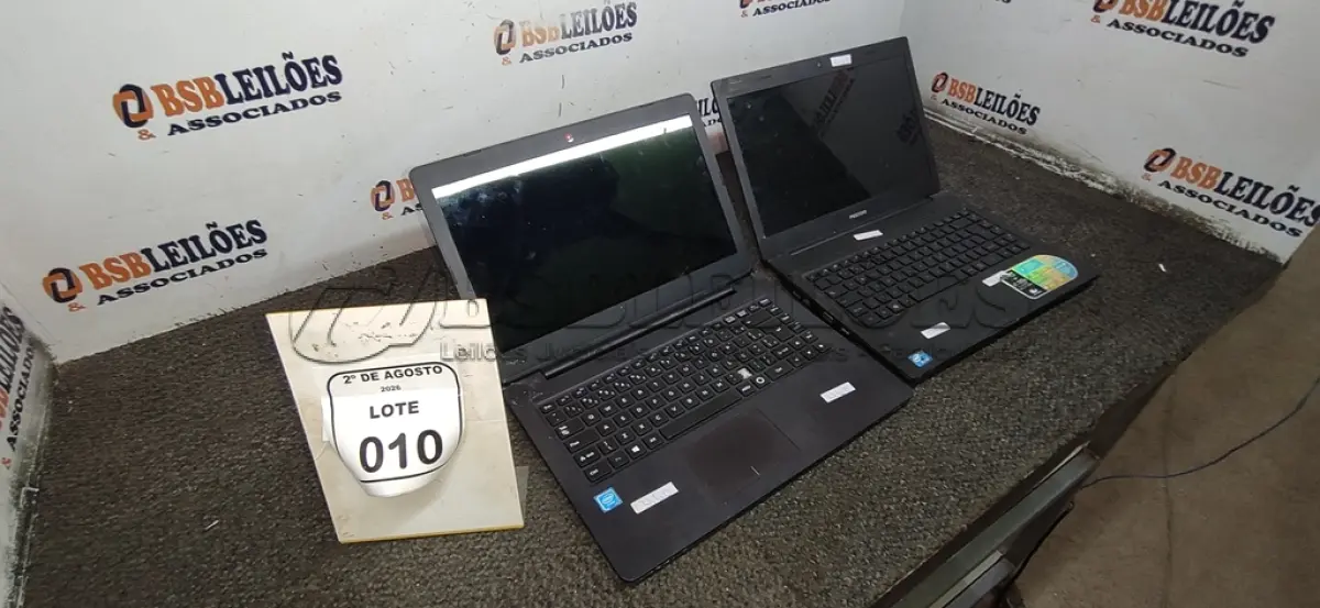 LOTE 010 - 02 NOTEBOOKS MARCA POSITIVO SEM FONTE PARA RETIRADA DE PEÇAS. (NO ESTADO) ATENÇÃO! FAZER A VISITAÇÃO ANTES DE ARREMATAR, NÃO SABEMOS SE FUNCIONA, LEILÃO NÃO TEM GARANTIA E NEM DEVOLUÇÃO, SUJEITO A POSSÍVEIS AVARIAS VISÍVEIS/OCULTAS E/OU AUSÊNCIA DE COMPONENTES.