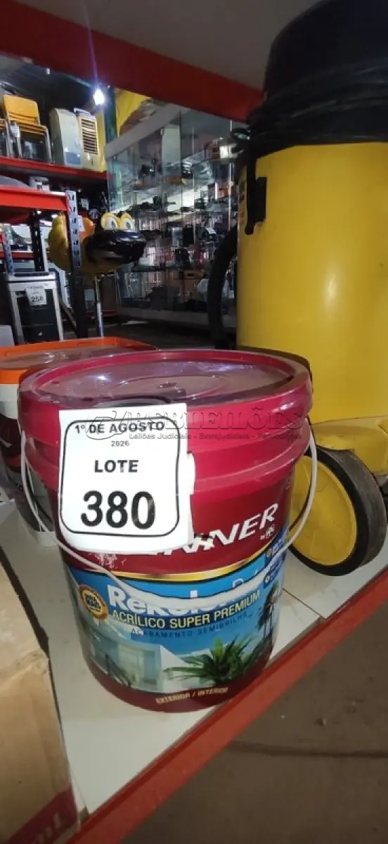 LOTE 380 - 01 BALDE DE TINTA DE ACRÍLICA SUPER PREMIUM 16L NA COR BASE MÉDIA SEMI BRILHO MARCA RENNER.  (NO ESTADO) ATENÇÃO! FAZER A VISITAÇÃO ANTES DE ARREMATAR, NÃO SABEMOS SE FUNCIONA, LEILÃO NÃO TEM GARANTIA E NEM DEVOLUÇÃO, SUJEITO A POSSÍVEIS AVARIAS VISÍVEIS/OCULTAS E/OU AUSÊNCIA DE COMPONENTES.