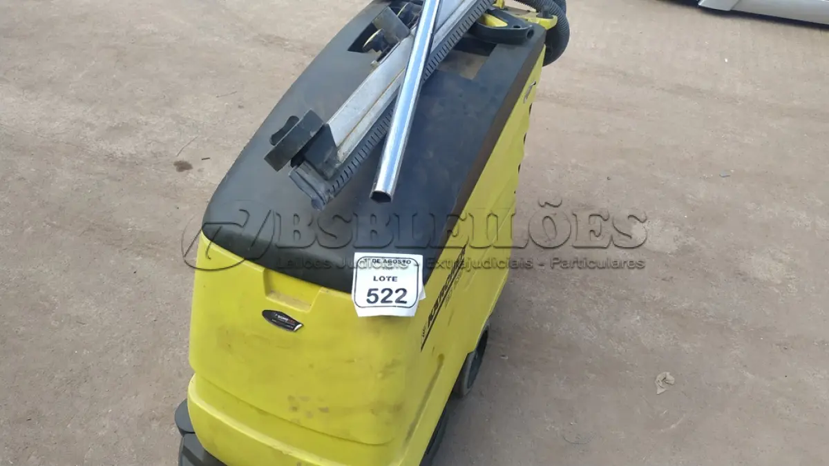 LOTE 522 - 01 MÁQUINA DE LAVAR PISO INDUSTRIAL MODELO BD 530 MARCA KARCHER. (NO ESTADO) ATENÇÃO! FAZER A VISITAÇÃO ANTES DE ARREMATAR, NÃO SABEMOS SE FUNCIONA, LEILÃO NÃO TEM GARANTIA E NEM DEVOLUÇÃO, SUJEITO A POSSÍVEIS AVARIAS VISÍVEIS/OCULTAS E/OU AUSÊNCIA DE COMPONENTES.