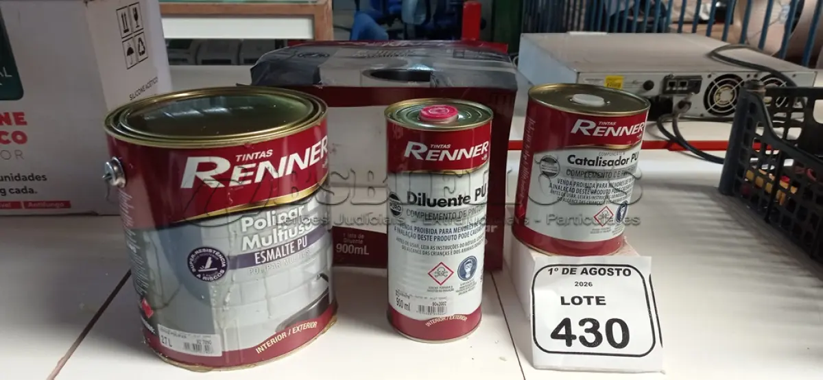 LOTE 430 - 01 GALÃO DE ESMALTE PU DE 2,7L, 01 LATA DE CATALISADOR DE 900ML E 01 LATA DE DILUENTE DE 900ML MARCA RENNER. (NO ESTADO) ATENÇÃO! FAZER A VISITAÇÃO ANTES DE ARREMATAR, NÃO SABEMOS SE FUNCIONA, LEILÃO NÃO TEM GARANTIA E NEM DEVOLUÇÃO, SUJEITO A POSSÍVEIS AVARIAS VISÍVEIS/OCULTAS E/OU AUSÊNCIA DE COMPONENTES.