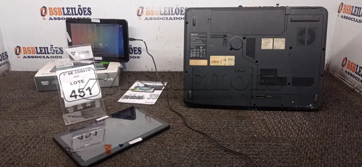 LOTE 451 - 01 NOTEBOOK MARCA ACER E 02 TABLETS. (NO ESTADO) ATENÇÃO! FAZER A VISITAÇÃO ANTES DE ARREMATAR, NÃO SABEMOS SE FUNCIONA, LEILÃO NÃO TEM GARANTIA E NEM DEVOLUÇÃO, SUJEITO A POSSÍVEIS AVARIAS VISÍVEIS/OCULTAS E/OU AUSÊNCIA DE COMPONENTES.