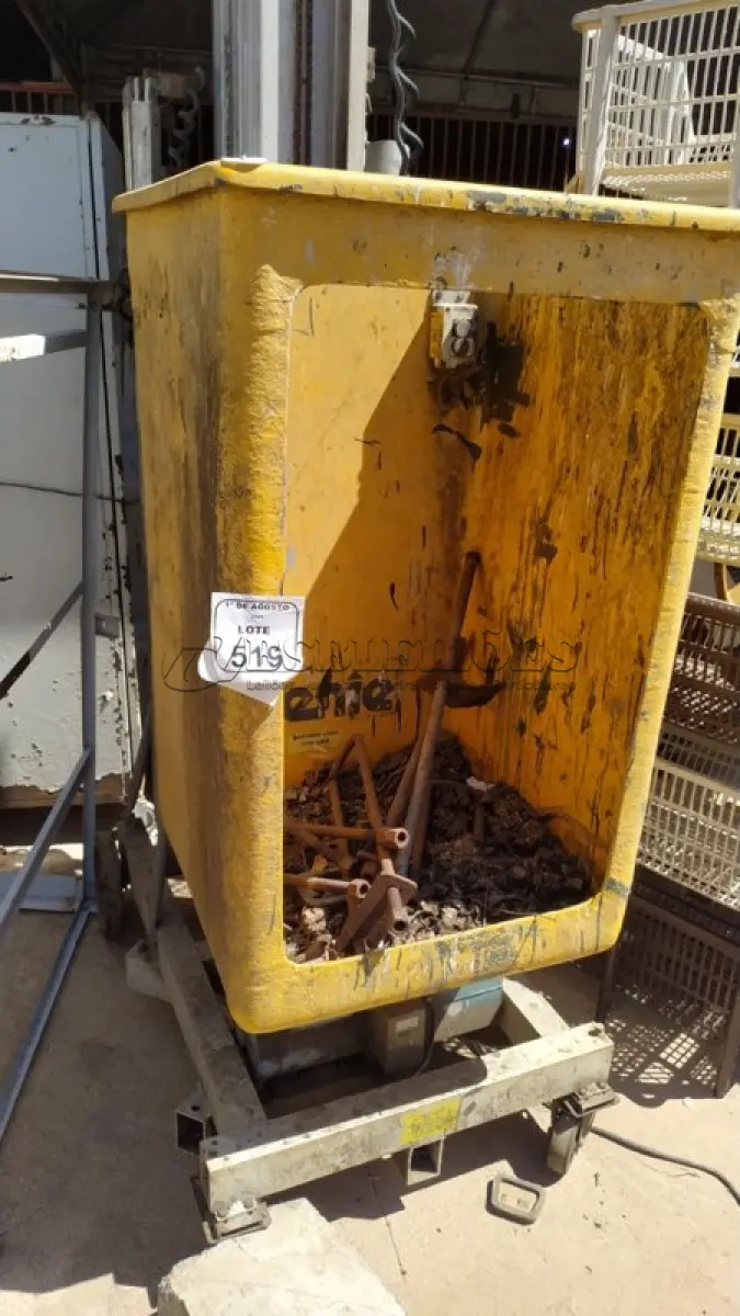 LOTE 519 - 01 PLATAFORMA ELEVATÓRIA COM CESTO AÉREO. (NO ESTADO) ATENÇÃO! FAZER A VISITAÇÃO ANTES DE ARREMATAR, NÃO SABEMOS SE FUNCIONA, LEILÃO NÃO TEM GARANTIA E NEM DEVOLUÇÃO, SUJEITO A POSSÍVEIS AVARIAS VISÍVEIS/OCULTAS E/OU AUSÊNCIA DE COMPONENTES.