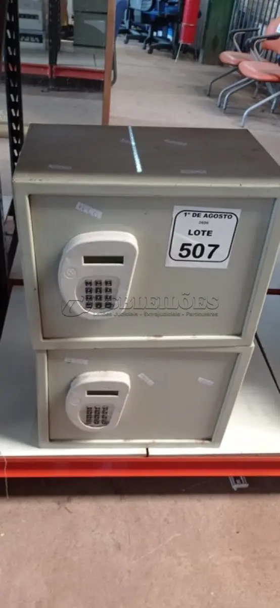 LOTE 507 - 02 COFRES DIGITAIS. (NO ESTADO) ATENÇÃO! FAZER A VISITAÇÃO ANTES DE ARREMATAR, NÃO SABEMOS SE FUNCIONA, LEILÃO NÃO TEM GARANTIA E NEM DEVOLUÇÃO, SUJEITO A POSSÍVEIS AVARIAS VISÍVEIS/OCULTAS E/OU AUSÊNCIA DE COMPONENTES.