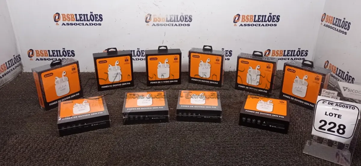 LOTE 228 - 10 FONES DE OUVIDO SEM FIO MARCA BASIKE. (NO ESTADO) ATENÇÃO! FAZER A VISITAÇÃO ANTES DE ARREMATAR, NÃO SABEMOS SE FUNCIONA, LEILÃO NÃO TEM GARANTIA E NEM DEVOLUÇÃO, SUJEITO A POSSÍVEIS AVARIAS VISÍVEIS/OCULTAS E/OU AUSÊNCIA DE COMPONENTES.