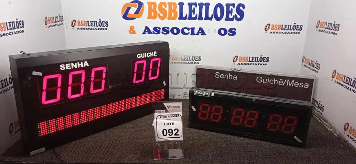 LOTE 092 - 03 PAINÉIS DE SENHA DE MODELOS DIVERSOS. (NO ESTADO) ATENÇÃO! FAZER A VISITAÇÃO ANTES DE ARREMATAR, NÃO SABEMOS SE FUNCIONA, LEILÃO NÃO TEM GARANTIA E NEM DEVOLUÇÃO, SUJEITO A POSSÍVEIS AVARIAS VISÍVEIS/OCULTAS E/OU AUSÊNCIA DE COMPONENTES.