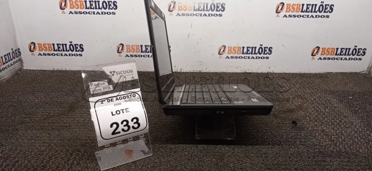 LOTE 233 - 01 NOTEBOOK MARCA POSITIVO SEM FONTE. (NO ESTADO) ATENÇÃO! FAZER A VISITAÇÃO ANTES DE ARREMATAR, NÃO SABEMOS SE FUNCIONA, LEILÃO NÃO TEM GARANTIA E NEM DEVOLUÇÃO, SUJEITO A POSSÍVEIS AVARIAS VISÍVEIS/OCULTAS E/OU AUSÊNCIA DE COMPONENTES.