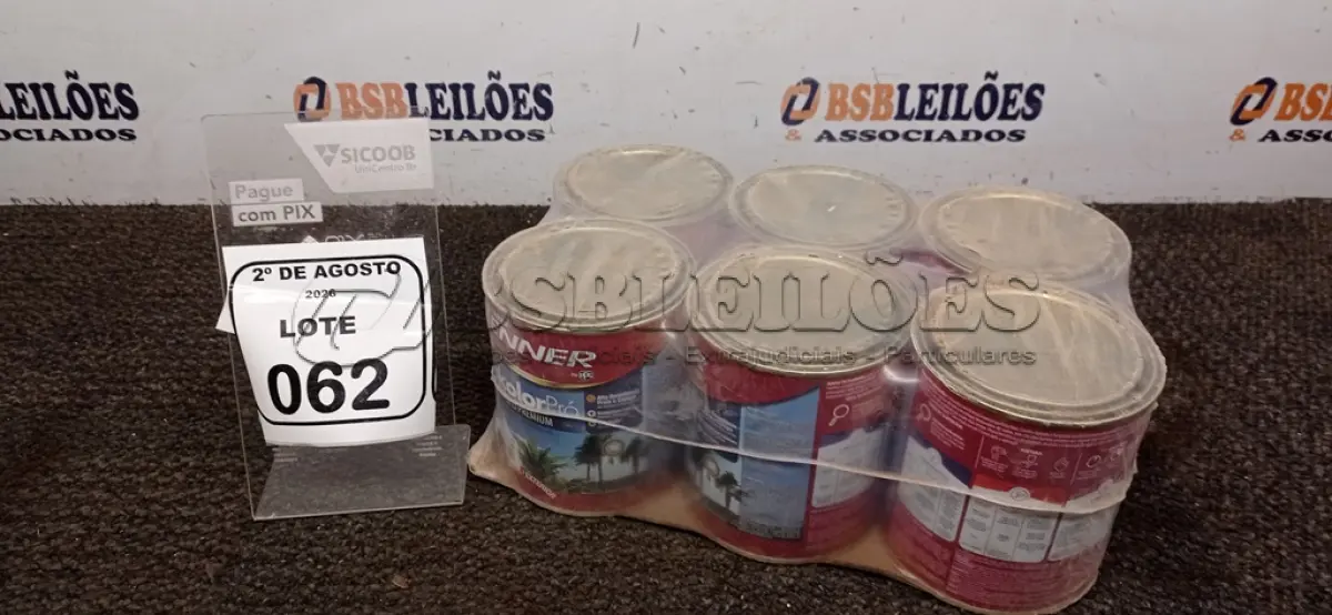 LOTE 062 - 06 LATAS DE TINTA ACRÍLICA NA COR BASE PASTEL SEMIBRILHO DE 800ML MARCA RENNER. (NO ESTADO) ATENÇÃO! FAZER A VISITAÇÃO ANTES DE ARREMATAR, NÃO SABEMOS SE FUNCIONA, LEILÃO NÃO TEM GARANTIA E NEM DEVOLUÇÃO, SUJEITO A POSSÍVEIS AVARIAS VISÍVEIS/OCULTAS E/OU AUSÊNCIA DE COMPONENTES.