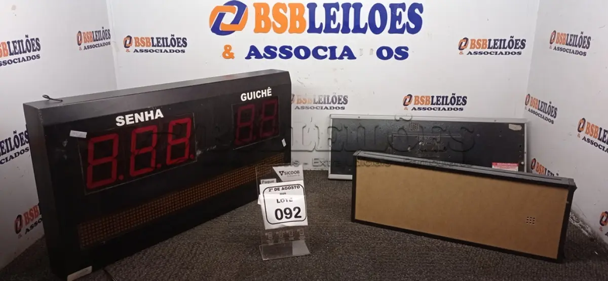 LOTE 092 - 03 PAINÉIS DE SENHA DE MODELOS DIVERSOS. (NO ESTADO) ATENÇÃO! FAZER A VISITAÇÃO ANTES DE ARREMATAR, NÃO SABEMOS SE FUNCIONA, LEILÃO NÃO TEM GARANTIA E NEM DEVOLUÇÃO, SUJEITO A POSSÍVEIS AVARIAS VISÍVEIS/OCULTAS E/OU AUSÊNCIA DE COMPONENTES.