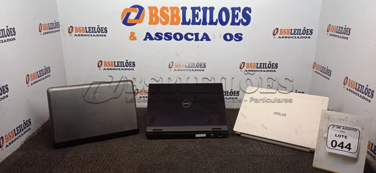LOTE 044 - 03 NOTEBOOKS DE MARCAS E MODELOS DIVERSOS PARA RETIRADA DE PEÇAS. (NO ESTADO) ATENÇÃO! FAZER A VISITAÇÃO ANTES DE ARREMATAR, NÃO SABEMOS SE FUNCIONA, LEILÃO NÃO TEM GARANTIA E NEM DEVOLUÇÃO, SUJEITO A POSSÍVEIS AVARIAS VISÍVEIS/OCULTAS E/OU AUSÊNCIA DE COMPONENTES.
