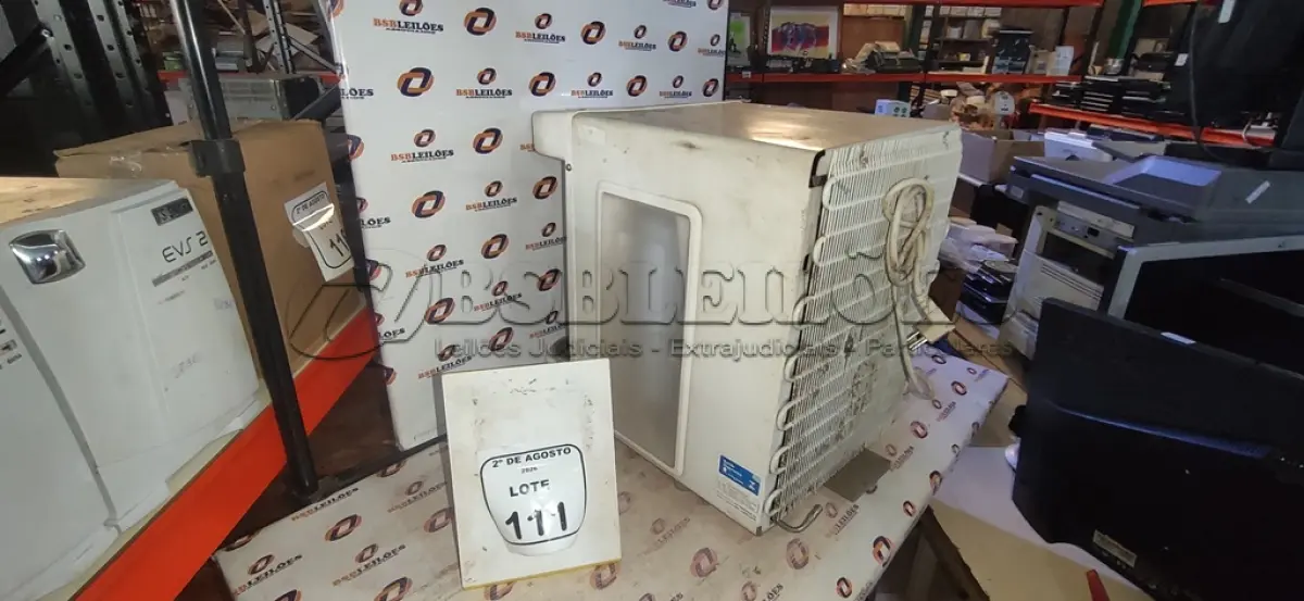 LOTE 111 - 01 PURIFICADOR DE ÁGUA MODELO SOFT MARCA EVEREST. (NO ESTADO) ATENÇÃO! FAZER A VISITAÇÃO ANTES DE ARREMATAR, NÃO SABEMOS SE FUNCIONA, LEILÃO NÃO TEM GARANTIA E NEM DEVOLUÇÃO, SUJEITO A POSSÍVEIS AVARIAS VISÍVEIS/OCULTAS E/OU AUSÊNCIA DE COMPONENTES.