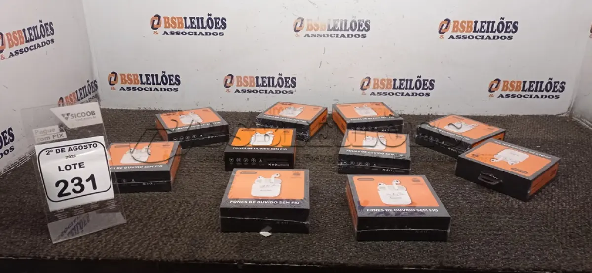 LOTE 231 - 10 FONES DE OUVIDO SEM FIO MARCA BASIKE. (NO ESTADO) ATENÇÃO! FAZER A VISITAÇÃO ANTES DE ARREMATAR, NÃO SABEMOS SE FUNCIONA, LEILÃO NÃO TEM GARANTIA E NEM DEVOLUÇÃO, SUJEITO A POSSÍVEIS AVARIAS VISÍVEIS/OCULTAS E/OU AUSÊNCIA DE COMPONENTES.