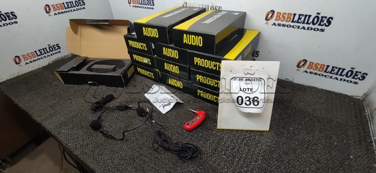 LOTE 036 - 12 MICROFONES AURICULARES COM MICROFONE DE LAPELA MARCA ARCANO. (NO ESTADO) ATENÇÃO! FAZER A VISITAÇÃO ANTES DE ARREMATAR, NÃO SABEMOS SE FUNCIONA, LEILÃO NÃO TEM GARANTIA E NEM DEVOLUÇÃO, SUJEITO A POSSÍVEIS AVARIAS VISÍVEIS/OCULTAS E/OU AUSÊNCIA DE COMPONENTES.
