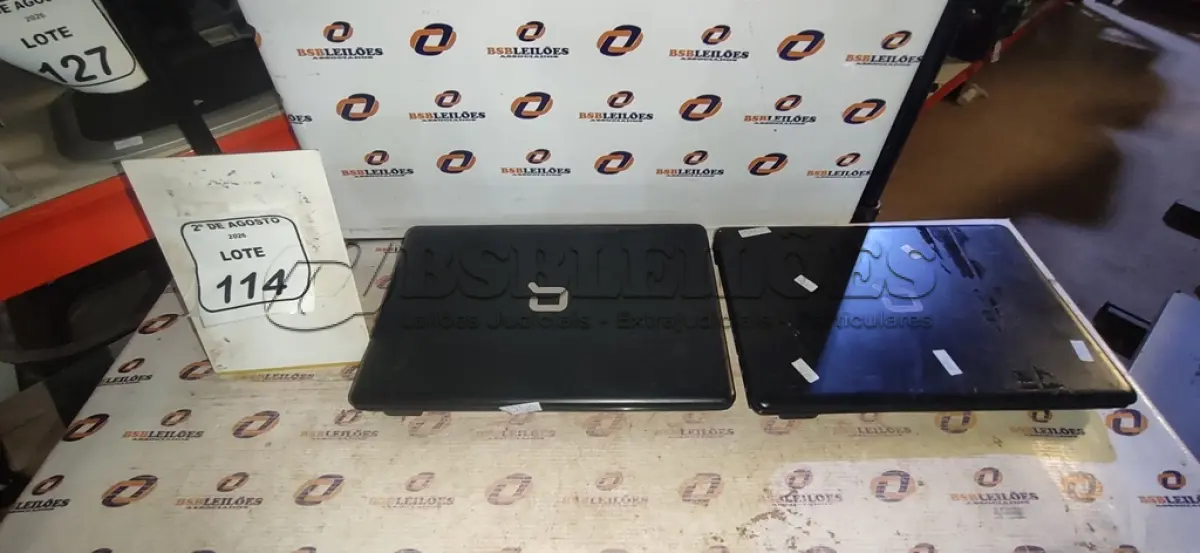 LOTE 114 - 02 NOTEBOOKS MARCA COMPAQ SEM FONTE. (NO ESTADO) ATENÇÃO! FAZER A VISITAÇÃO ANTES DE ARREMATAR, NÃO SABEMOS SE FUNCIONA, LEILÃO NÃO TEM GARANTIA E NEM DEVOLUÇÃO, SUJEITO A POSSÍVEIS AVARIAS VISÍVEIS/OCULTAS E/OU AUSÊNCIA DE COMPONENTES.