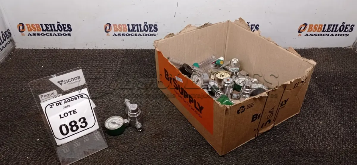 LOTE 083 - 01 LOTE COM VÁRIOS CONJUNTOS DE REGULADORES DE PRESSÃO COM FLUXÔMETRO. (NO ESTADO) ATENÇÃO! FAZER A VISITAÇÃO ANTES DE ARREMATAR, NÃO SABEMOS SE FUNCIONA, LEILÃO NÃO TEM GARANTIA E NEM DEVOLUÇÃO, SUJEITO A POSSÍVEIS AVARIAS VISÍVEIS/OCULTAS E/OU AUSÊNCIA DE COMPONENTES.