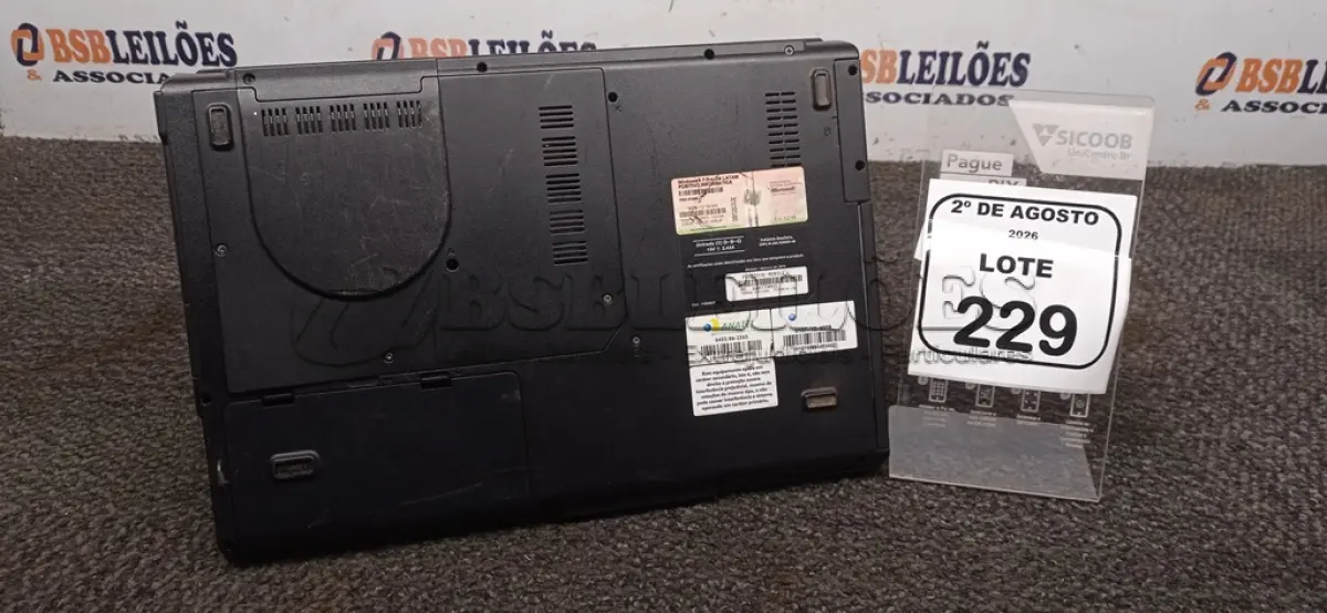 LOTE 229 - 01 NOTEBOOK MARCA POSITIVO SEM FONTE. (NO ESTADO) ATENÇÃO! FAZER A VISITAÇÃO ANTES DE ARREMATAR, NÃO SABEMOS SE FUNCIONA, LEILÃO NÃO TEM GARANTIA E NEM DEVOLUÇÃO, SUJEITO A POSSÍVEIS AVARIAS VISÍVEIS/OCULTAS E/OU AUSÊNCIA DE COMPONENTES.