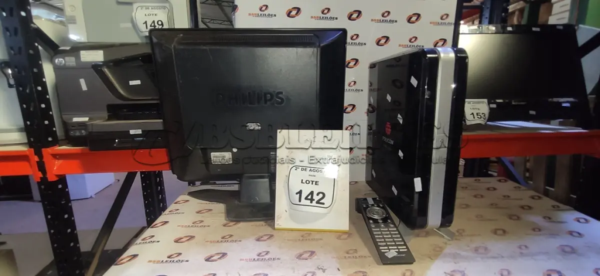 LOTE 142 - 01 APARELHO DE VIDEOCONFERÊNCIA MODELO HDX 7000 MARCA POLYCOM E 01 MONITOR MARCA PHILIPS. (NO ESTADO) ATENÇÃO! FAZER A VISITAÇÃO ANTES DE ARREMATAR, NÃO SABEMOS SE FUNCIONA, LEILÃO NÃO TEM GARANTIA E NEM DEVOLUÇÃO, SUJEITO A POSSÍVEIS AVARIAS VISÍVEIS/OCULTAS E/OU AUSÊNCIA DE COMPONENTES.